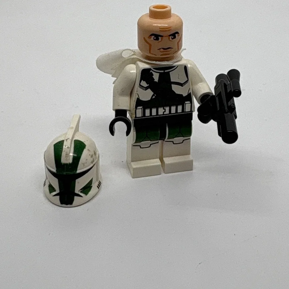 LEGO Star Wars Clone Trooper Captain 41st Elite Corps Minifigure sw0492 75035